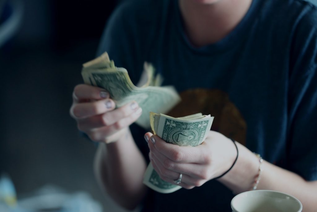 お金の使い方を学ぶ